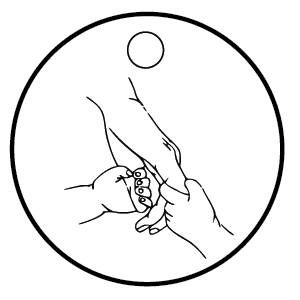 Majčina ruka i 2 dječje