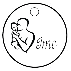 U tatinom naručju s imenom