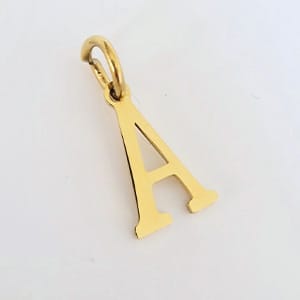 Zlatno slovo koje visi